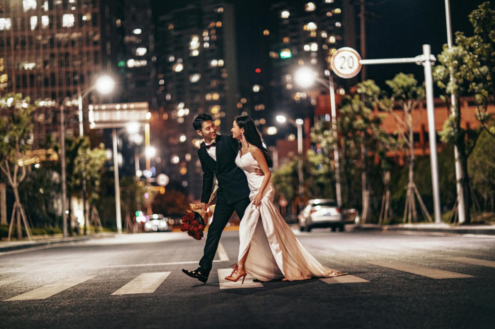 《婚纱》夜景-1